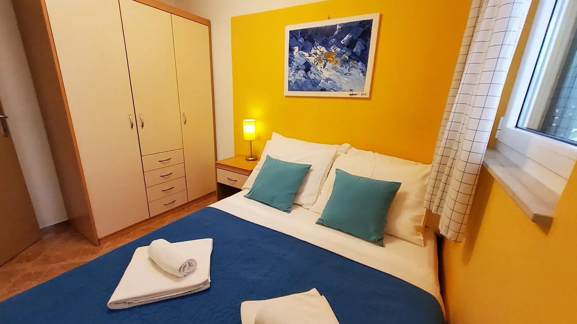 Apartments Petra I Karlo Turanj 0*,